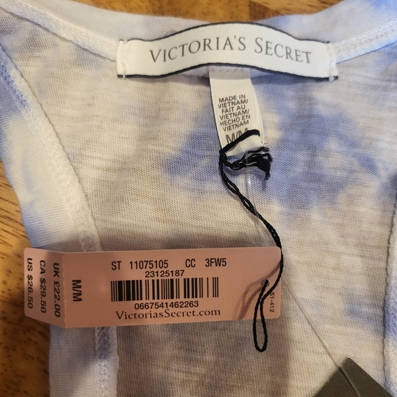 Victoria's Secret Love at First Secret Racerback Tank Medium - Picture 4 of 4